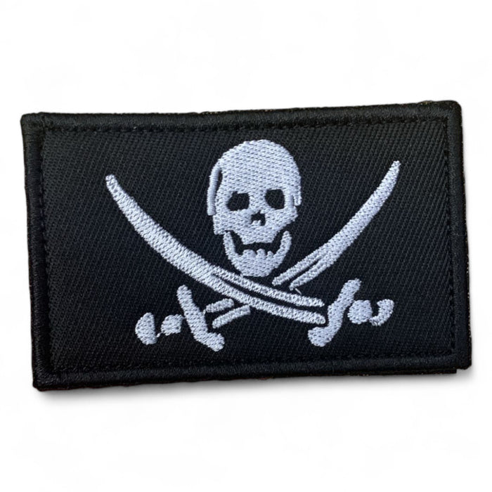 White Pirate Skull & Crossbones Embroidered 8cm Sew-on Patch
